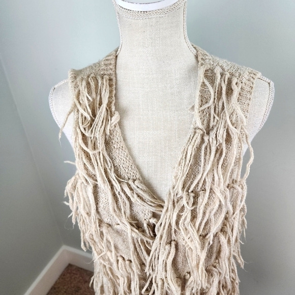 H&M Beige Shaggy Tassel Boho Hippy Festival Long Open Fringe Sweater Size Small - Picture 5 of 11
